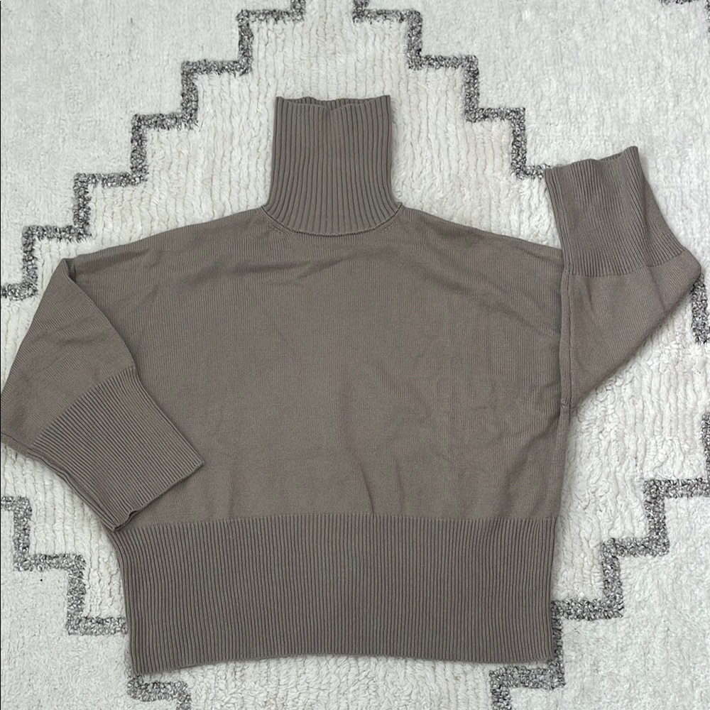 Topshop Brown Turtle Neck Sweater Oversized Knit - Worn once